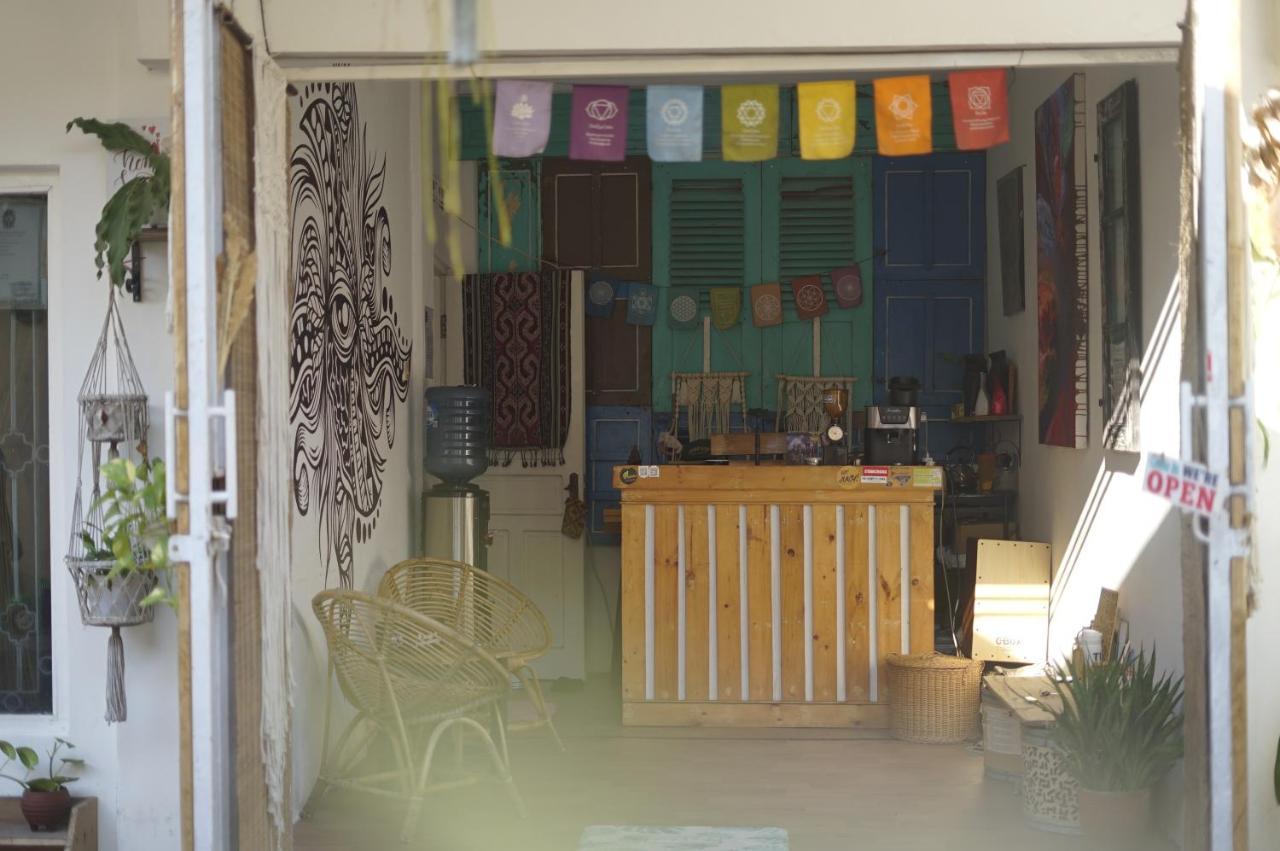 Oke Baik Hostel ジョグジャカルタ エクステリア 写真