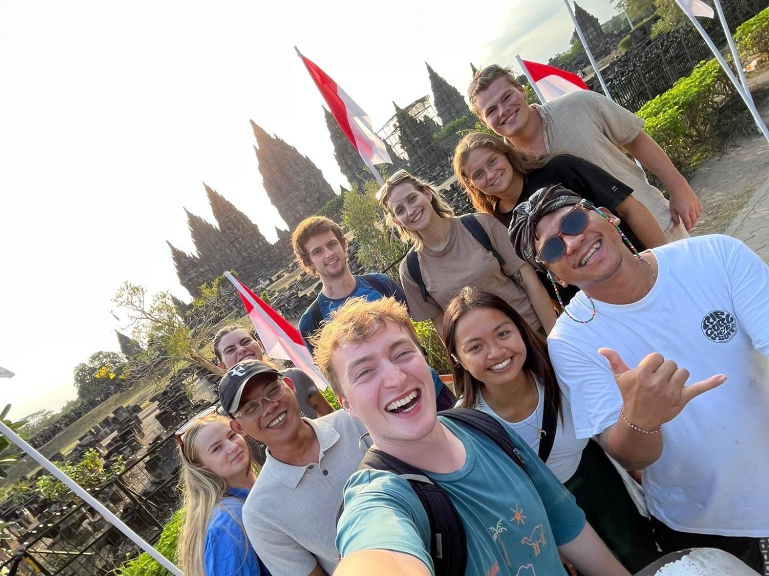 Oke Baik Hostel ジョグジャカルタ エクステリア 写真