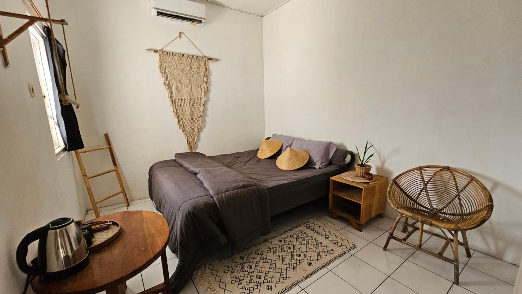 Oke Baik Hostel ジョグジャカルタ エクステリア 写真