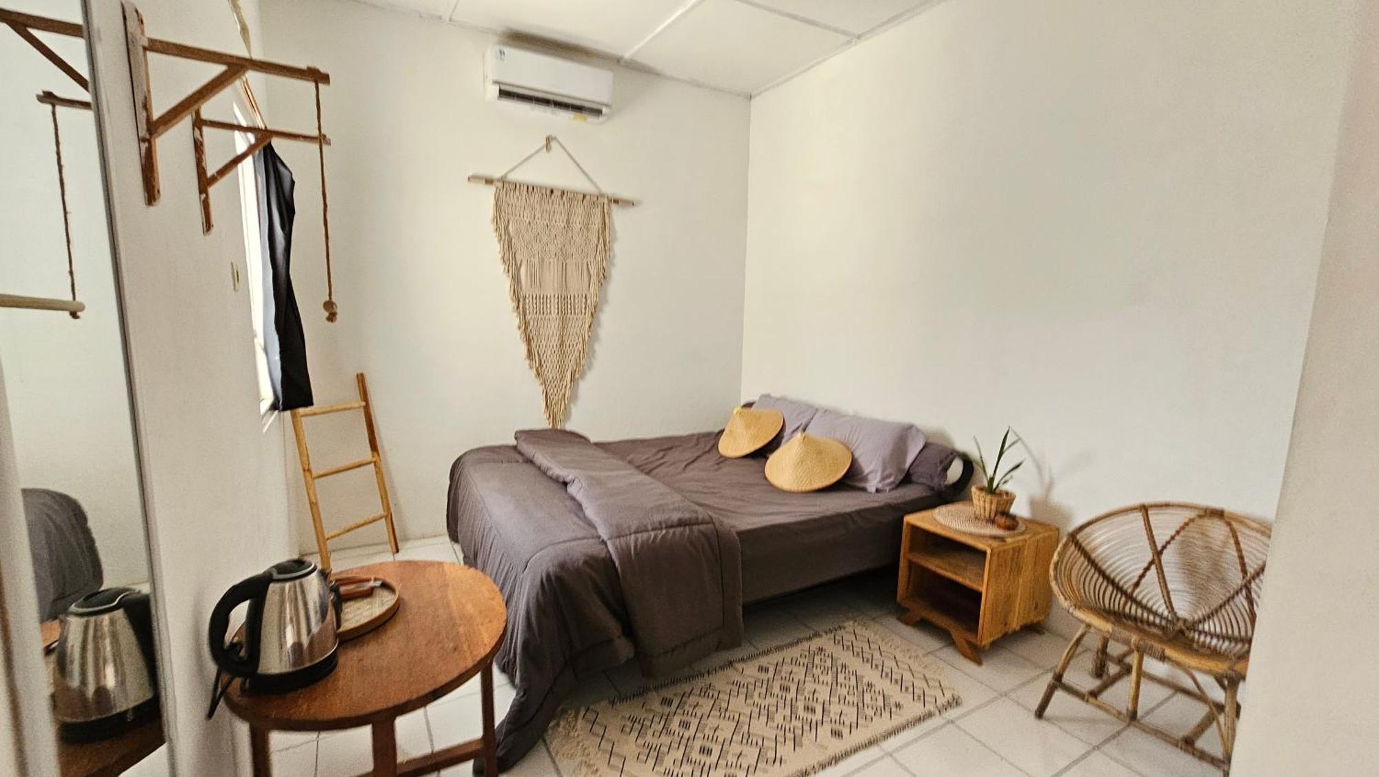 Oke Baik Hostel ジョグジャカルタ エクステリア 写真
