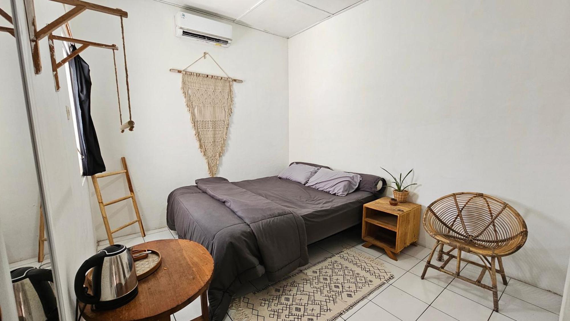 Oke Baik Hostel ジョグジャカルタ エクステリア 写真